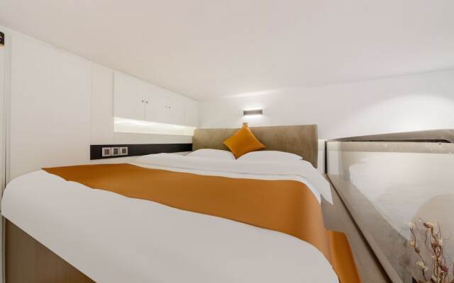 Xizhengjia Apartment Hotel (Guangzhou Financial City Keyun Road subway station store)