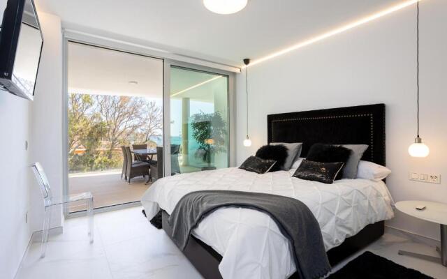 Ensuite The Wave II with Pool and free parking