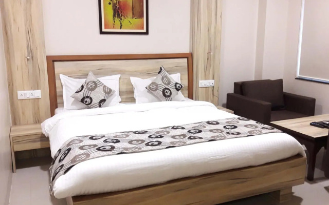 OYO 8084 Hotel Kingston