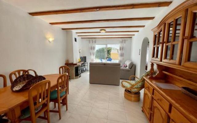 Bungalow Mar W1B02