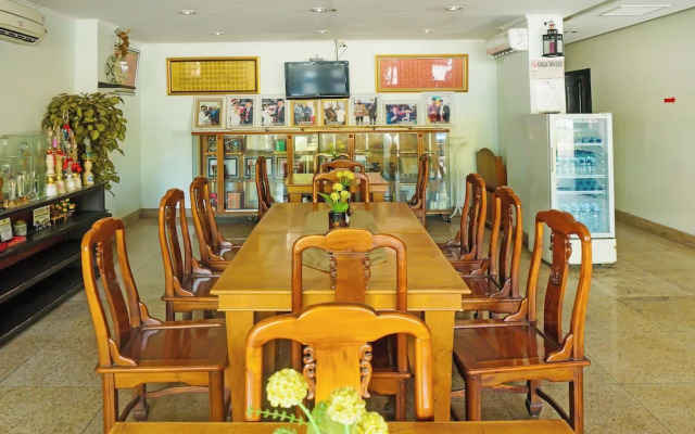 Collection O 92690 Hotel Limas