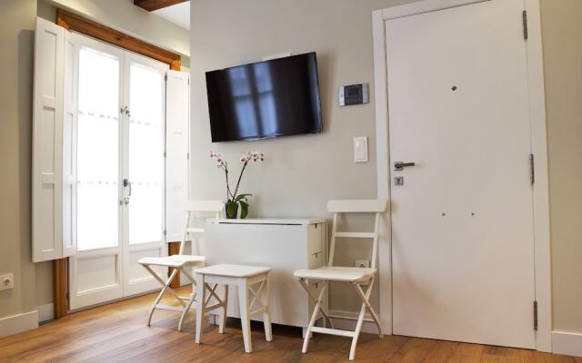 Apartamentos Mola 16