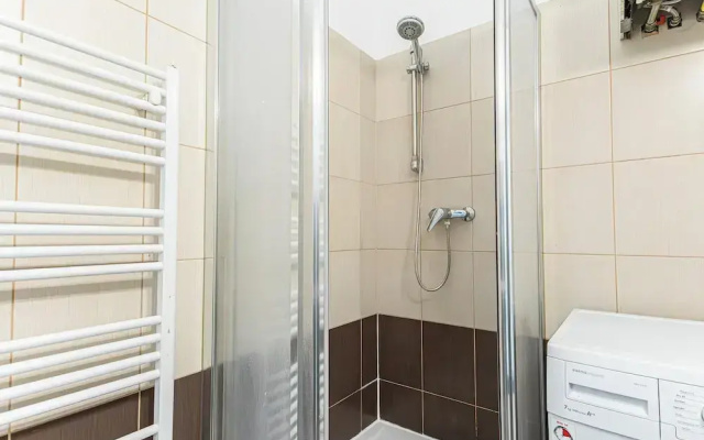 Comfy 2BR Flat Belvedere Vicinity