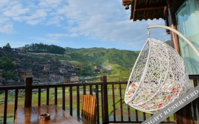 Yangwang Buluo Hotel