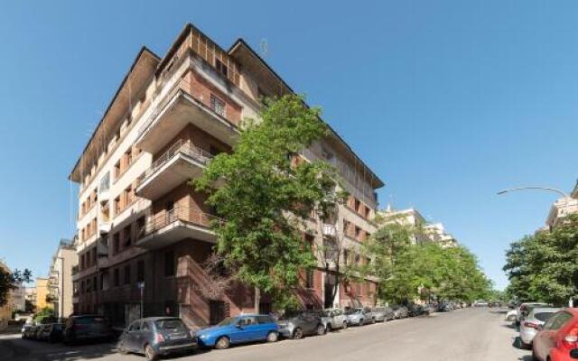 Piazza Bologna Apartments