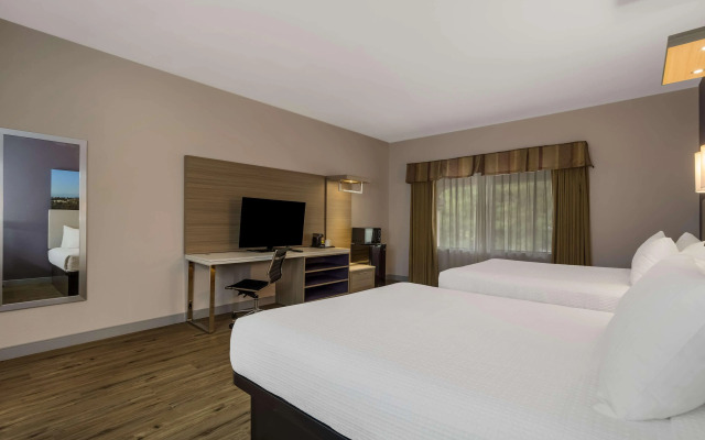 Best Western Diamond Bar Hotel & Suites