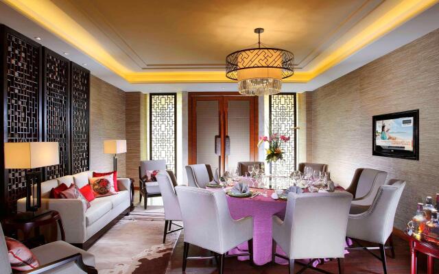 Pullman Oceanview Sanya Bay Resort & Spa