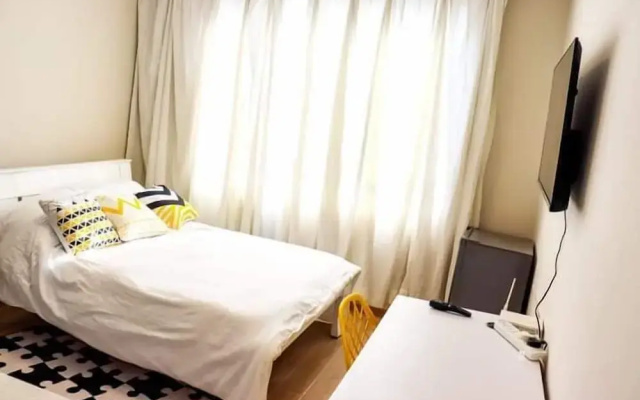 Lux Suites Indesign Park Apartments