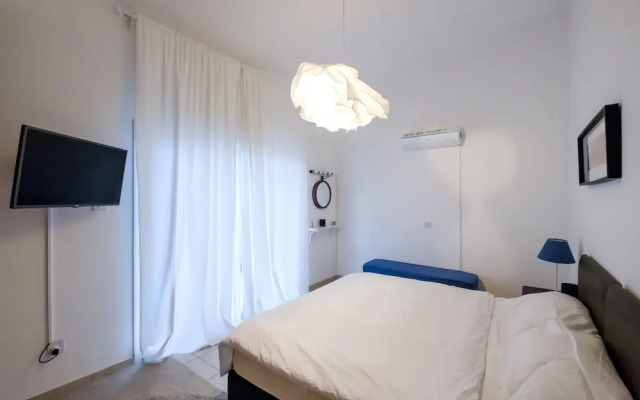 Townhouse In Ideal Location