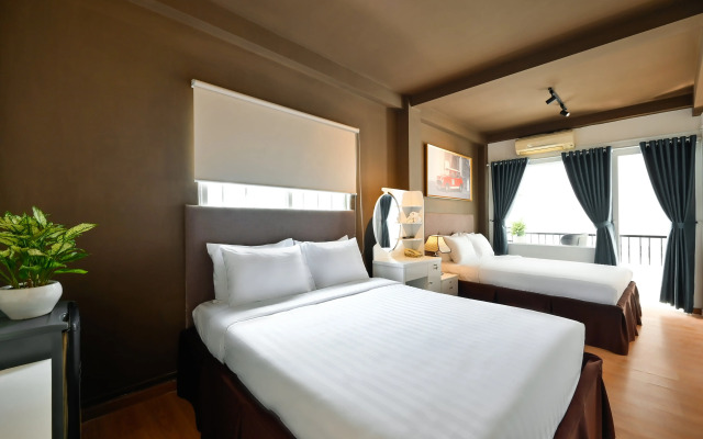 The Noble Swan Wood Park Hotel