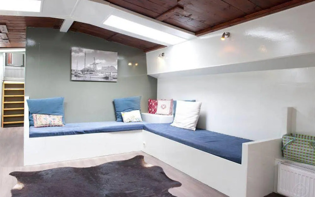 Houseboat apartments - Canal Belt West area