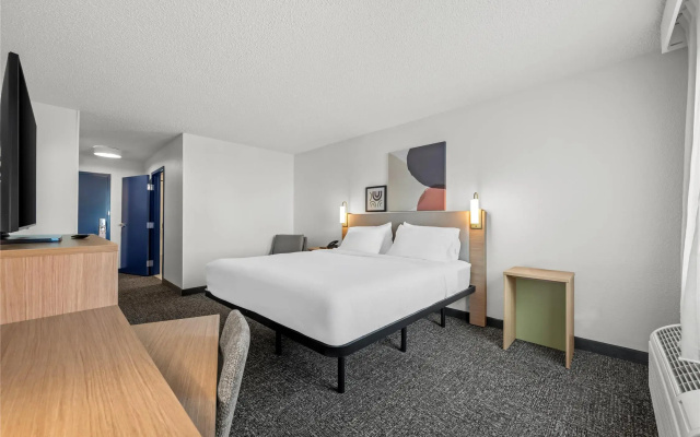 Spark by Hilton Cleveland Beachwood