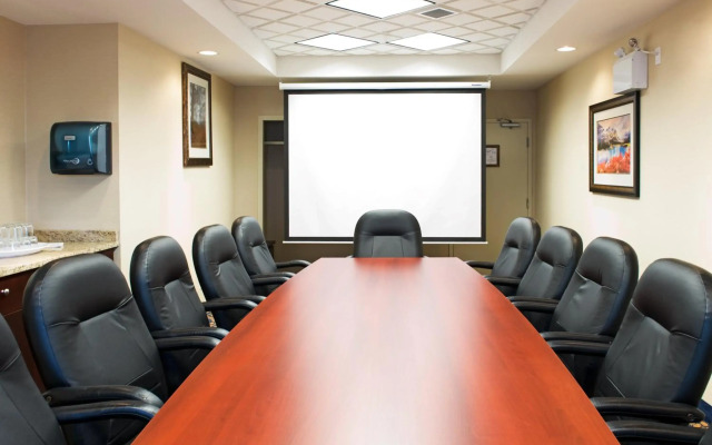 Holiday Inn Express Hotel & Suites Edson by IHG