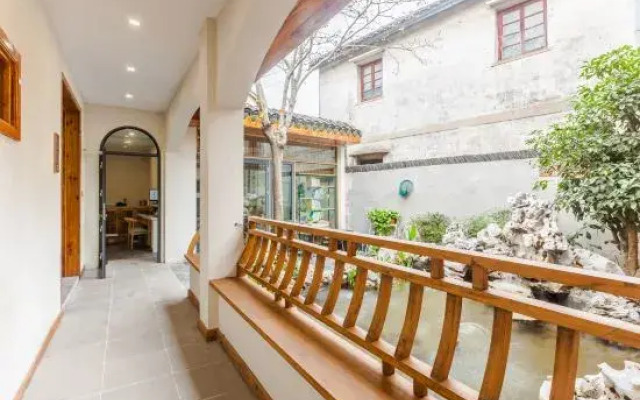 Yunlu Atrium Xixiangli Homestay (Kunshan Jinxi Branch)
