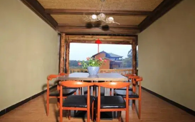 Ziranxing Lake View Inn