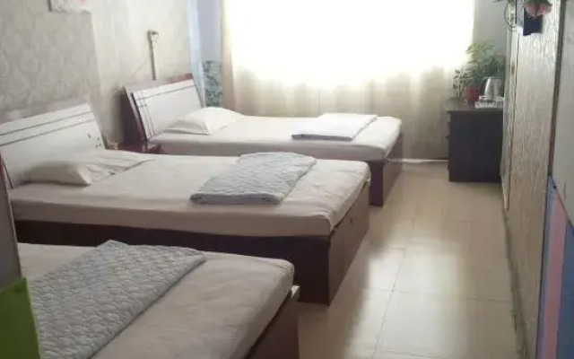 Xinzheng Haixing Hotel (Gaopoyan Economic and Trade College)
