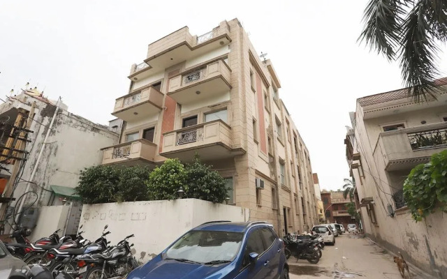 Oyo 47159 Royal Residency