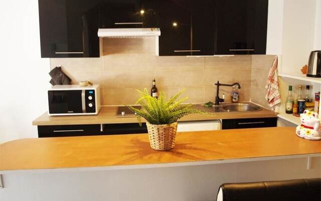 Au Petit Thaï - T2 avec balcon - Montpellier Centre