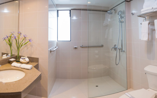 Los Tallanes Hotel & Suites