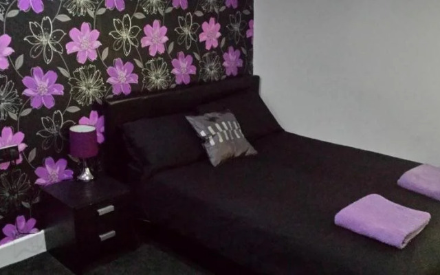 Sunrise Avenue Hotel