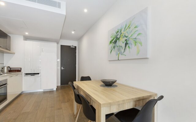 Sandy Hill Apartments by Ready Set Host