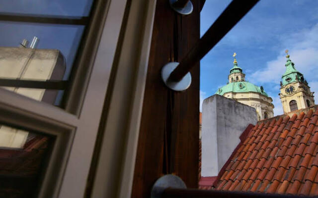 Lesser Town Square - Prague Apartments