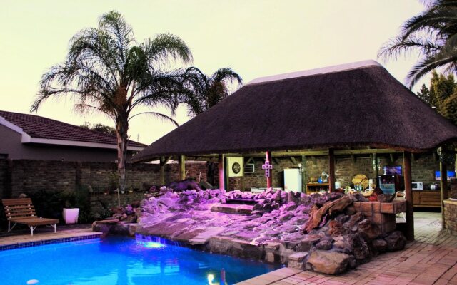 Aan Die Oewer Guest House