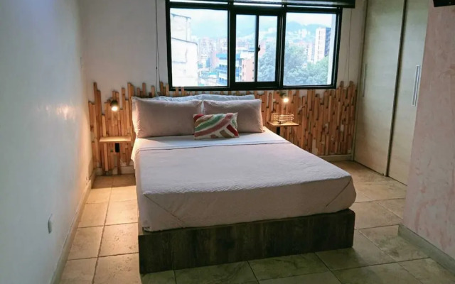 Tauro Black Suites