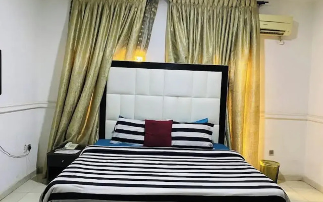 Davvy Hotel and Apartments