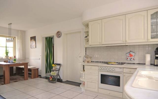 Modern Apartment in Reiste near Forest