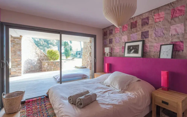 Elegant Villa Overlooking Gaou Bay
