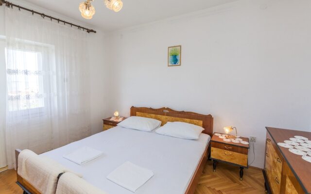 Apartments and Room Milka-jere