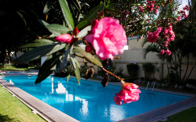 Hotel Puerta Del Sol
