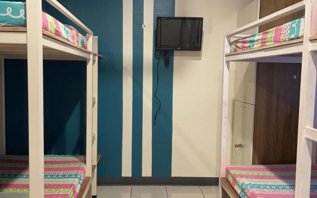 OYO 809 Crowne One Condo