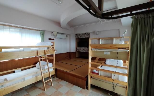 Buzz Resort