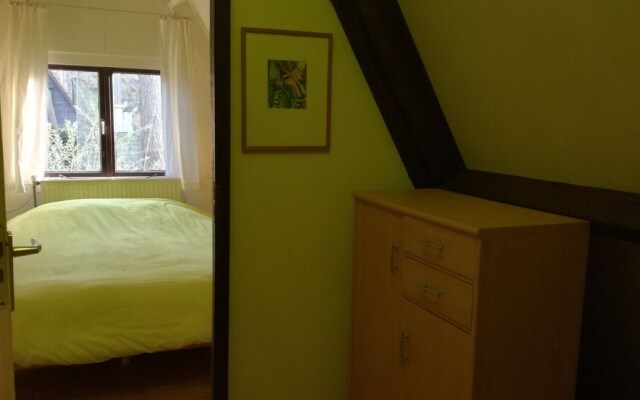 Beautiful Chalet Next to Forest Nature Preserve