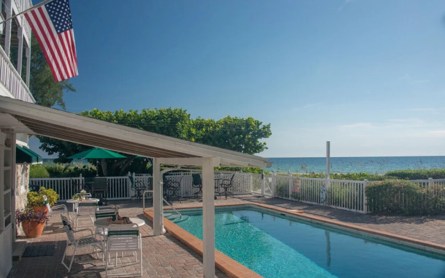 Harrington House Beachfront Bed & Breakfast