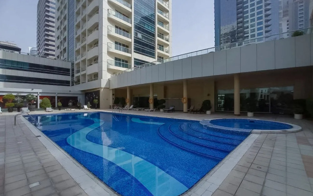 Marina Views 1-bedroom Sleeps 4 With Balcony