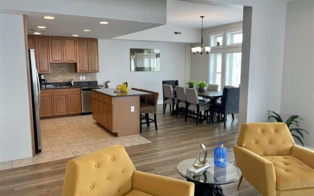 Wc408 East Farragut Road, Unit 302