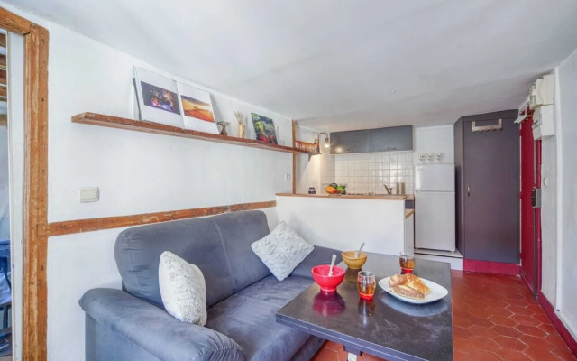 Lovely Central Apartment for 2 Guests!