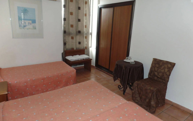 Metropole Hotel