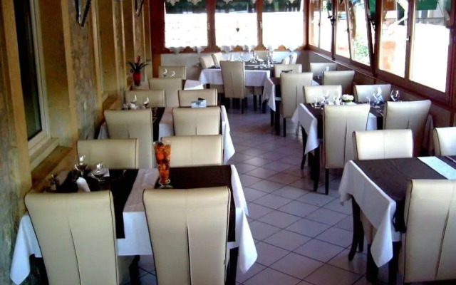 Hotel Le Sire De Joux