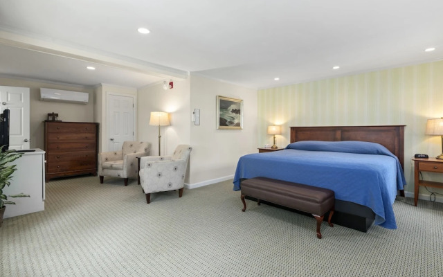 The Sparhawk Oceanfront Resort