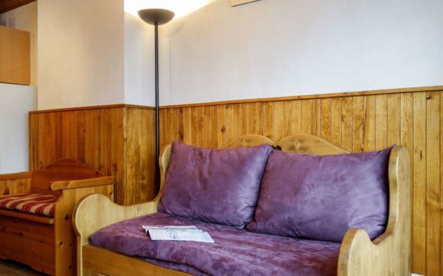 Le 2100 A et B 12731