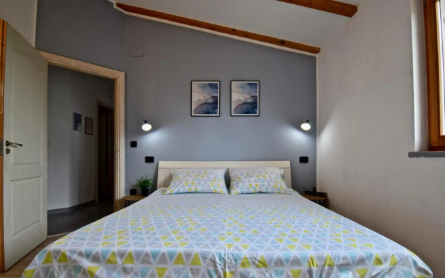 Relaxing holiday house with terrace sea view