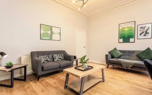The Annick Suite No.1
