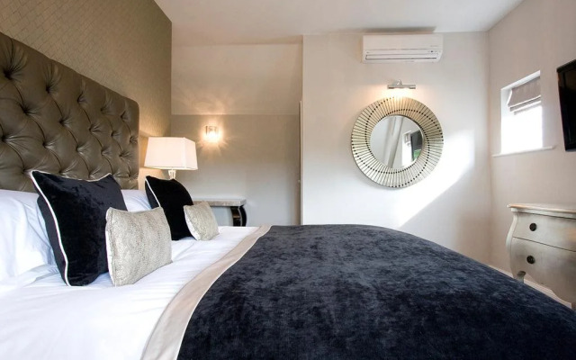 Sanctum On The Green - A Bespoke Hotel