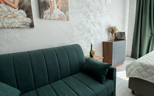 Apartments on Molodogvardeyskaya street 2/91