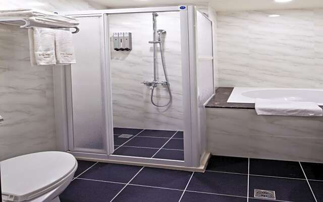 Royal Seasons Hotel Taichung Zhongkang