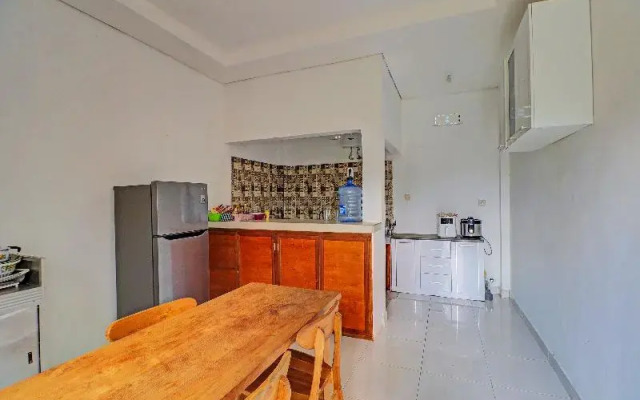 Oyo 91717 7 L Homestay
